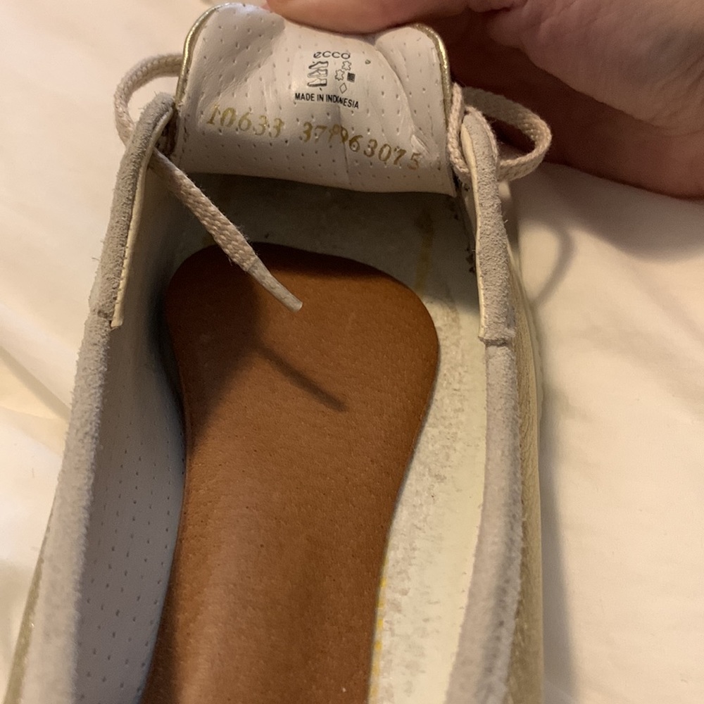 Take me with you! Cute ecco gold and cream leather sneakers size 37 - Picture 8 of 8
